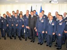 21. 5. 2017, New York – Predsednik Pahor v New Yorku odlikoval pripadnike reevalne eskadrilje 106. polka nacionalne garde v New Yorku (STA)