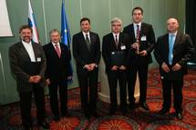 15. 4. 2014, Ljubljana – Predsednik republike Borut Pahor se je danes udeleil 21. konference Dnevi slovenske informatike 2014, kjer je kot astni pokrovitelj konference zbrane tudi nagovoril. (Stanko Gruden/STA)