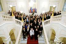 26. 12. 2014, Ljubljana – Predsednik republike je gostil pogovor z naslovom "Kroenje znanja za razvoj Slovenije" (Daniel Novakovi / STA)