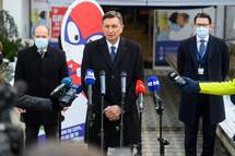 21. 12. 2021, Ljubljana – Predsednik Pahor v sklopu kampanje "Dnevi cepljenja" obiskal cepilno mesto UKC Ljubljana (Neboja Teji/STA)