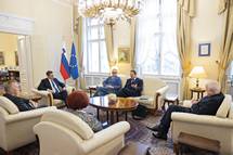 14. 12. 2022, Ljubljana – Predsednik Pahor je sprejel predstavnike izbrisanih gospodarskih drub (Bor Slana/STA)