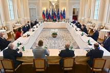 8. 10. 2021, Ljubljana – Predsednik republike se je sestal s predstavniki slovenske narodne skupnosti v Republiki Avstriji (Tamino Petelinek/STA)