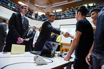 16. 11. 2015, Kranj – Predsednik republike na obisku v olskem centru Kranj (Neboja Teji / STA)