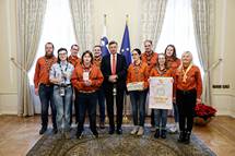 15. 12. 2022, Ljubljana – Predsednik Pahor je sprejel Lu miru iz Betlehema (Neboja Teji/STA)
