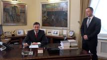 6. 2. 2020, Ljubljana – Predsednik republike podpisal ukaz o imenovanju dr. Roberta umija za predsednika KPK (UPRS)