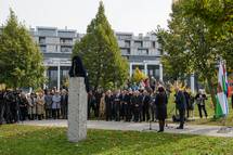 18. 10. 2021, Ljubljana – Predsednik Pahor in predsednik Milanovi sta skupaj odkrila spomenik Ljudevitu Gaju v Ljubljani (Neboja Teji/STA)