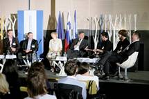 17. 9. 2014, Lako – Predsednik republike Borut Pahor na konferenci Ustvarjalno razmiljanje - potencial za rast gospodarstva (Daniel Novakovi / STA)