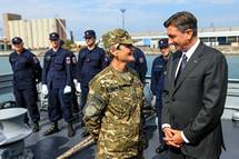 2. 10. 2015, Koper – Predsednik republike Borut Pahor na ladji Triglav pred odhodom ladje na mednarodno misijo (Stanko Gruden / STA)