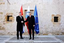 27. 2. 2020, Otoec – Prvo sreanje slovenskega predsednika Pahorja in novega hrvakega predsednika Milanovia (Daniel Novakovi/STA)