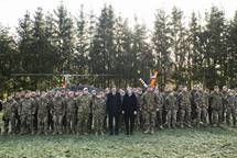 31. 12. 2019, Koevje – Predsednik republike je na zadnji dan letonjega leta obiskal policiste in vojake, ki skupaj varujejo juno mejo (Bor Slana/STA)
