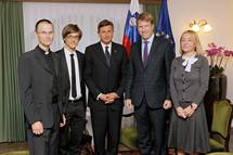 1. 9. 2014, Bled – Predsednik republike Borut Pahor z ustanovitelji Ameriko Slovenske Izobraevalne Fundacije ASEF (Daniel Novakovi / STA)