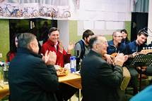 31. 12. 2019, Ljubljana – Predsednik Pahor in gospa Tanja Pear sta se udeleila zaetka silvestrovanja z brezdomnimi, ki ga organizira Drutvo prostovoljcev Vincencijeve zveze dobrote (Nik Jevnik/STA)