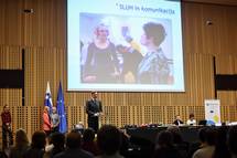 30. 11. 2015, Brdo pri Kranju – Predsednik Republike Slovenije Borut Pahor se je udeleil zakljune konference projekta "Spodbujanje enakosti in prepreevanje diskriminacije invalidov - ZMOREMO", kjer je zbrane tudi nagovoril (Neboja Teji/STA)