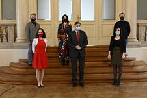 18. 2. 2021, Ljubljana – Predsednik republike sprejel finalistke in finalista projekta "Uitelj sem! Uiteljica sem!" (Tamino Petelinek/STA)