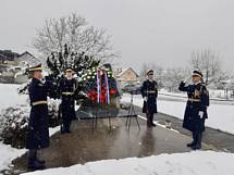 17. 12. 2022, Koevska Reka – Garda Slovenske vojske je v imenu predsednika republike poloila venec k spominskemu obeleju v Koevski Reki (Garda Slovenske vojske)