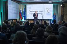 17. 10. 2022, Ljubljana – Predsednik Republike Slovenije Borut Pahor se je udeleil slavnostne akademije ob 30-letnici delovanja Lekarnike zbornice Slovenije (Bor Slana/STA)