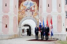 15. 7. 2021, Kostanjevica na Krki – Predsednik Pahor priredil e tretje sreanje predsednikov Slovenije, Avstrije in Hrvake v Sloveniji
 (STA)
