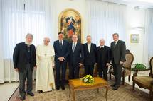 30. 5. 2018, Rim – Predsednik republike na zasebni avdienci pri papeu Franiku_skupinska (Vatican Media)
