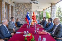 2. 7. 2021, Ohrid – Predsednik Pahor na Prespanskem forumu: “Slovenija si bo v asu predsedovanja iskreno prizadevala za reitev bolgarske blokade Severne Makedonije” (UPRS)