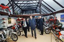 19. 9. 2017, Vransko – Predsednik Pahor se je udeleil slovesnosti ob 20. obletnici Muzeja motociklov Grom (Stanko Gruden/STA)