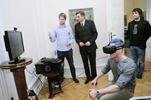 15. 10. 2015, Ljubljana – Predsednik republike Borut Pahor je sprejel japonske tudente doktorskega tudija informatike in slovenske inovatorje na podroju virtualne resninosti. (Daniel Novakovi / STA)