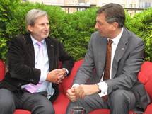 21. 9. 2016, New York, ZDA – Predsednik republike Borut Pahor, ki vodi slovensko delegacijo na 71. zasedanju Generalne skupine Organizacije zdruenih narodov, se je sreal z evropskim komisarjemza evropsko sosedsko politiko in iritvena pogajanja Johannesom Hahnom (STA)