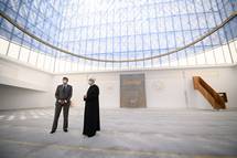 11. 6. 2021, Ljubljana – Na povabilo muftija Grabusa je predsednik Pahor obiskal Muslimanski kulturni center v Ljubljani (Neboja Teji/STA)
